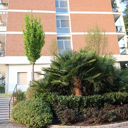 Monika 5 Garden Garda (Verona)