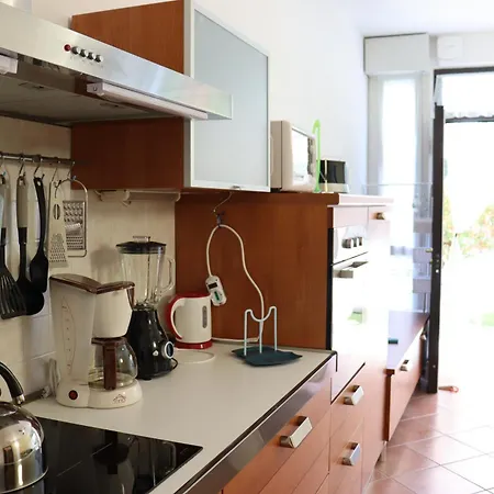 Monika 5 Garden * غارْدا