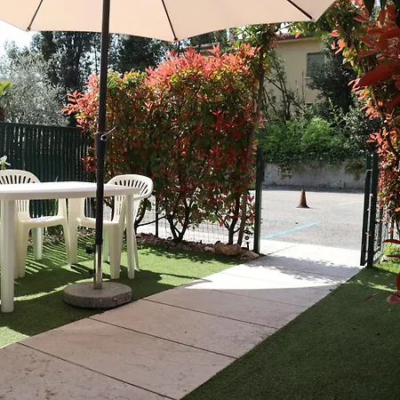 Monika 5 Garden 加尔达