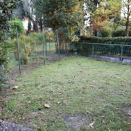 Monika 5 Garden *